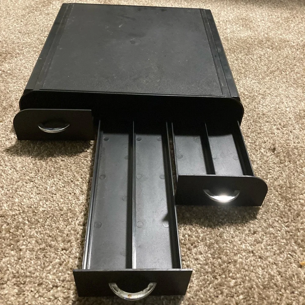Triple drawer single